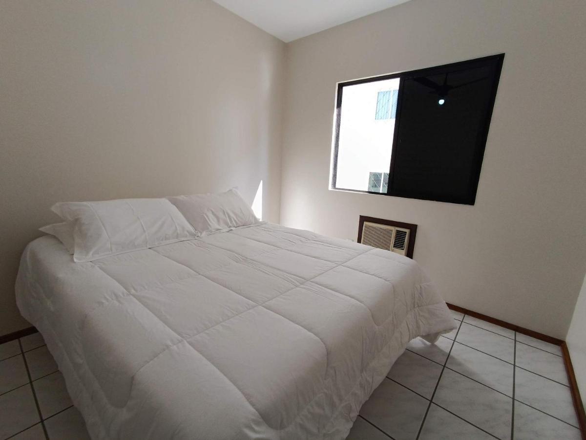 Apto Quadra Mar 1sui 2qua A 50m Da - Somente Familiares Balneario Camboriu